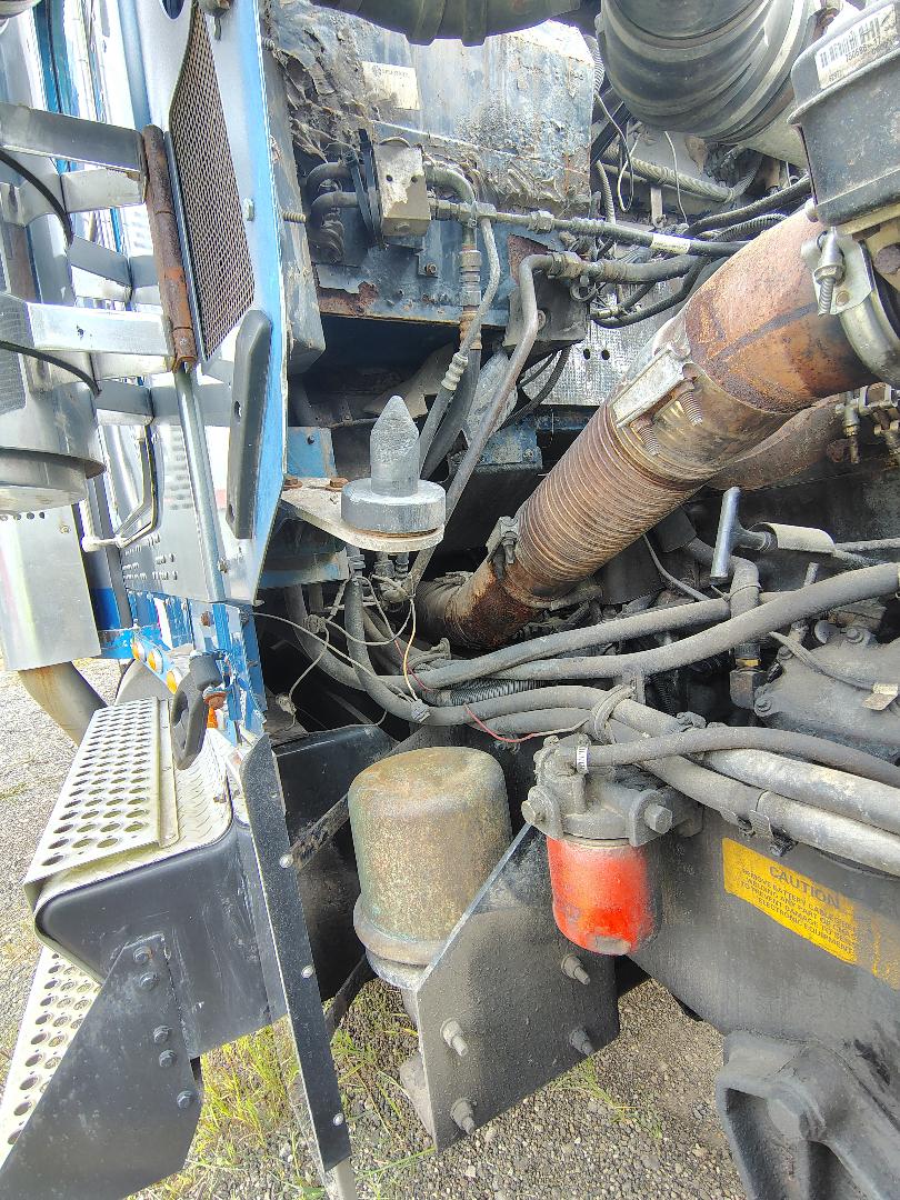 1999 KENWORTH W900L - Image 27